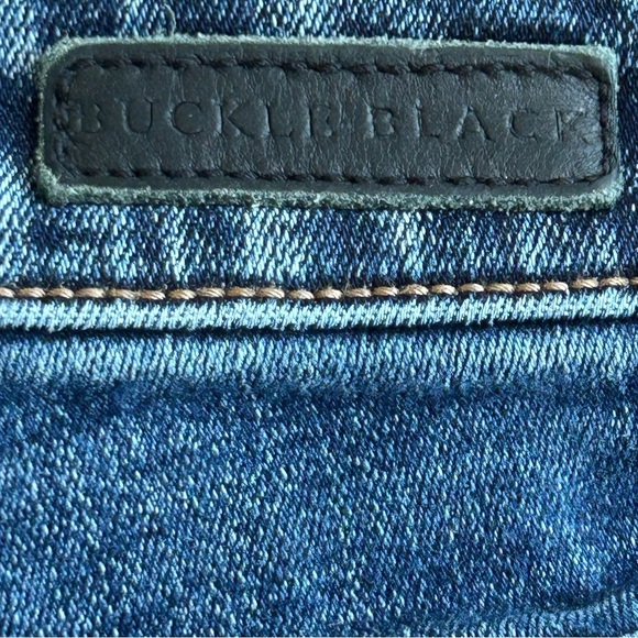 Buckle Black Shorts Women’s Fit No. 75 Distressed High Rise Denim 26 Raw Hem - Picture 5 of 6